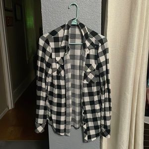 Women’s Black & White Flannel